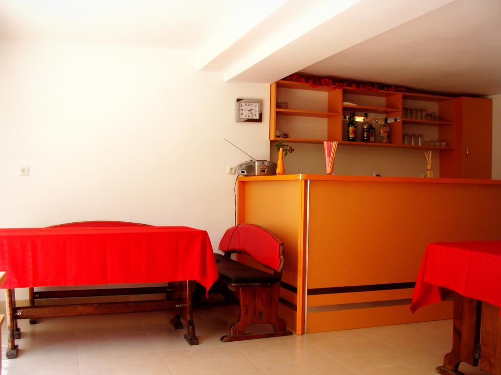 Veda Guest House Pomorie Bagian luar foto