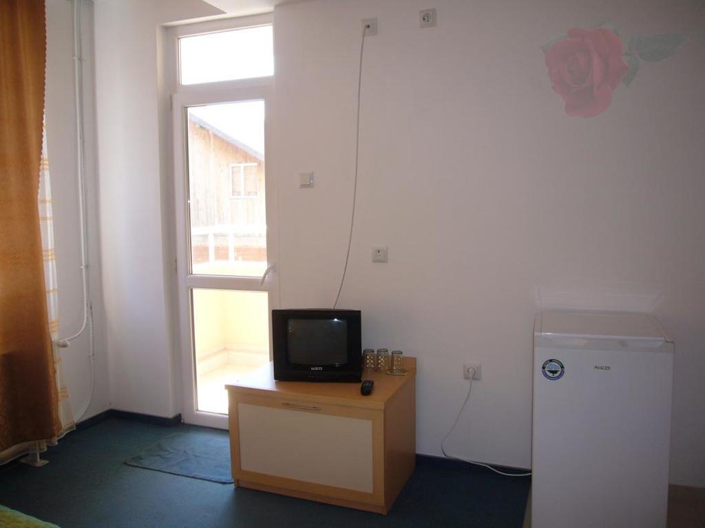 Veda Guest House Pomorie Bagian luar foto