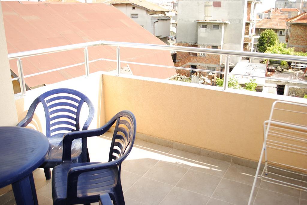 Veda Guest House Pomorie Bagian luar foto
