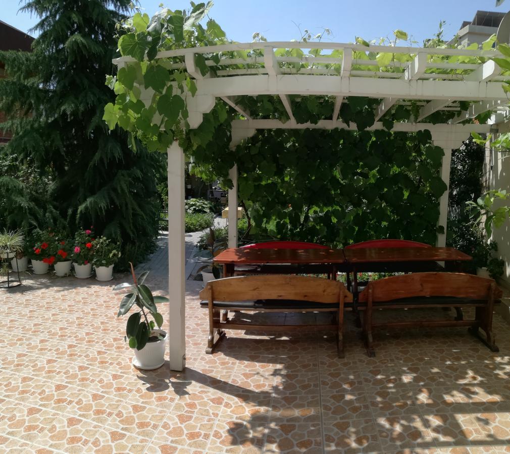 Veda Guest House Pomorie Bagian luar foto
