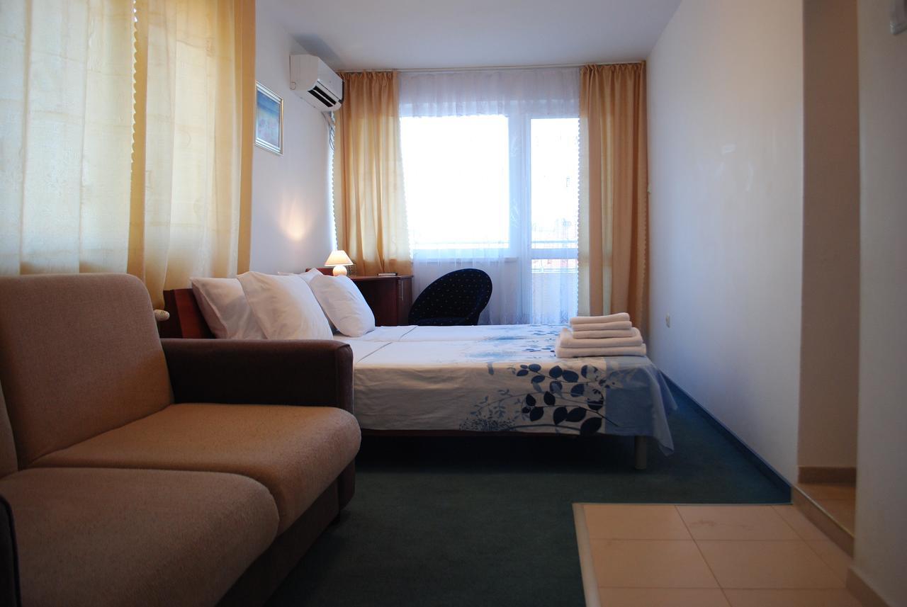 Veda Guest House Pomorie Bagian luar foto