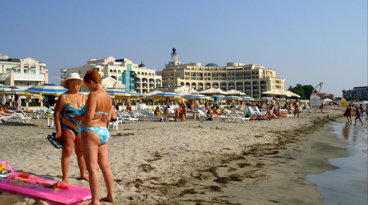 Veda Guest House Pomorie Bagian luar foto
